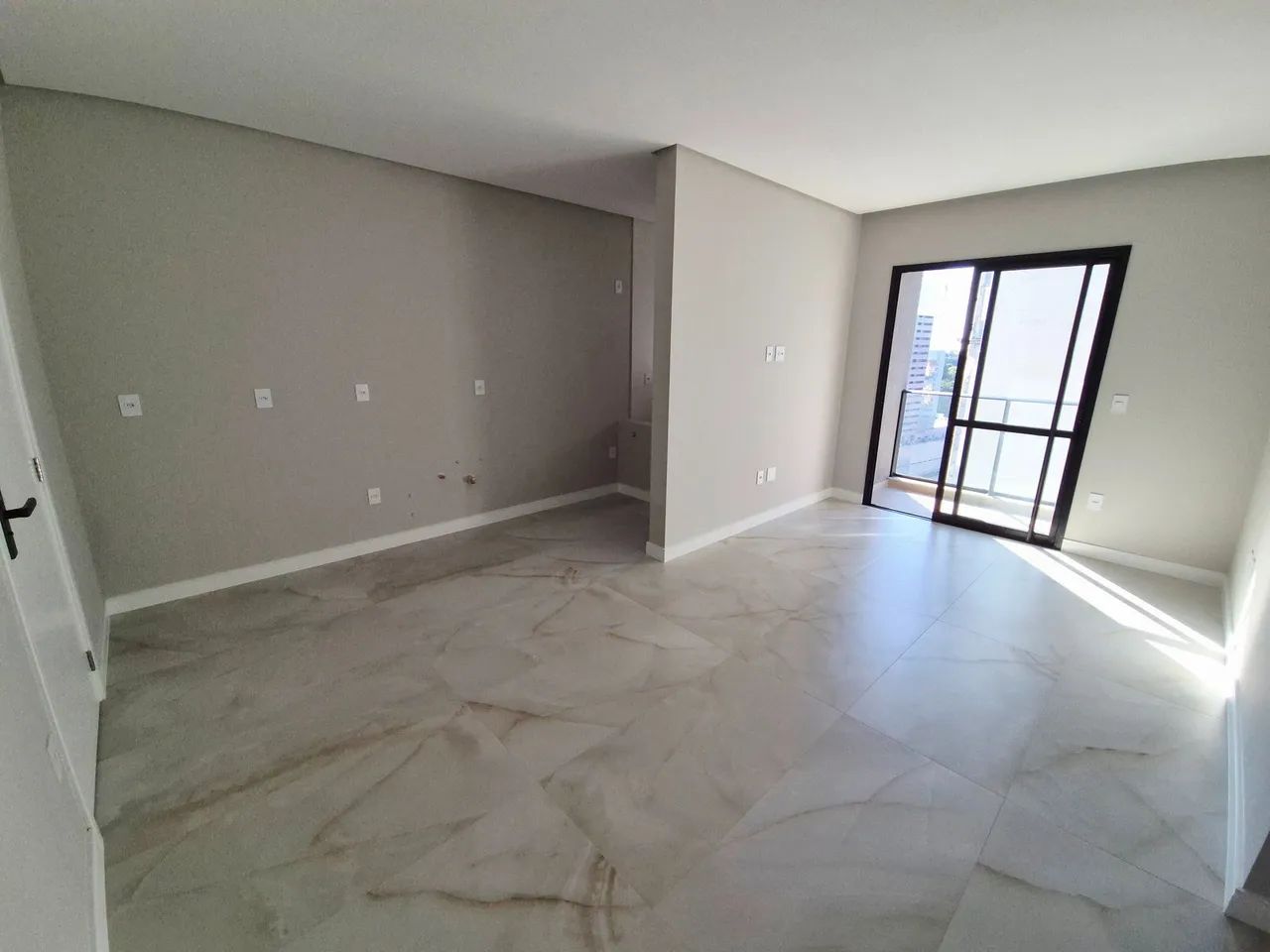 Apartamento Studio com Sacada e Churrasqueira na Praia Brava - Foto 3