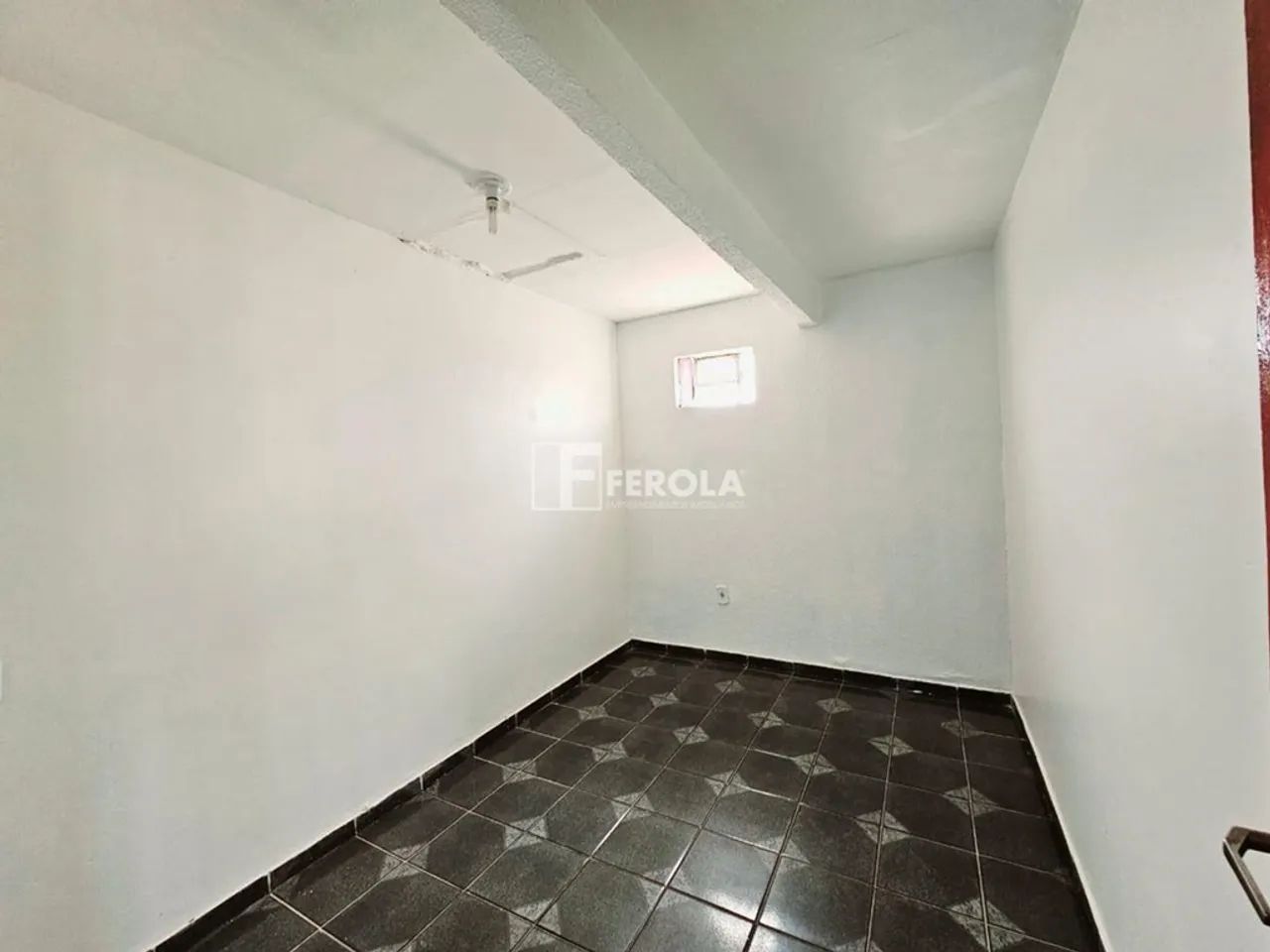QNN 23 Conjunto L - PRÉDIO COMERCIAL E RESIDENCIAL- COM VARANDA - PRÓXIMO METRÔ - Foto 3