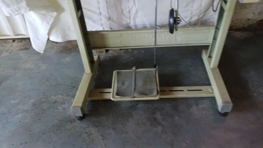 Maquina de Costura Reta Industrial - Foto 2