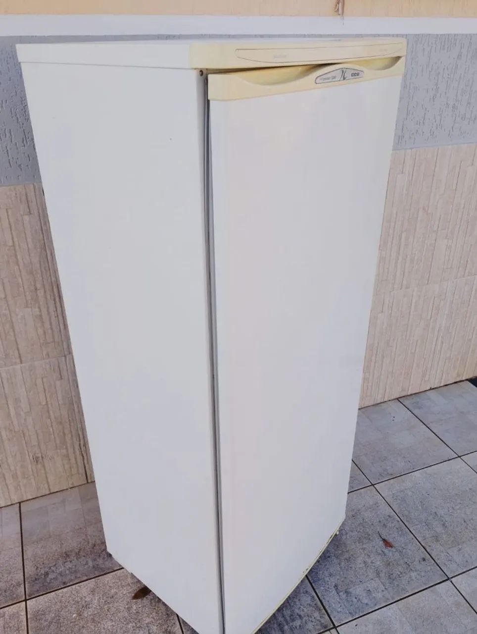 Geladeira cce 300 litros  - Foto 2