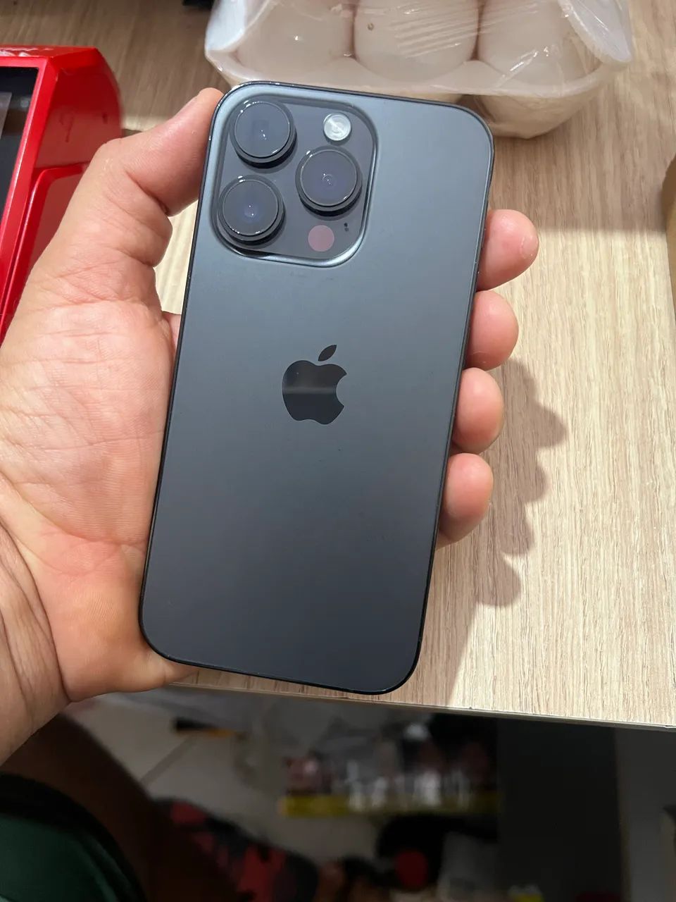 Vendo ou troco iPhone 14 Pro  - Foto 2