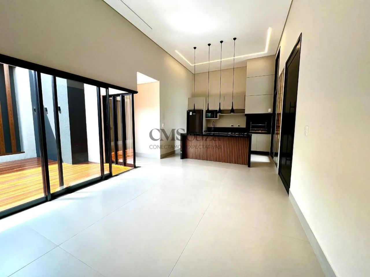 Casa térrea NOVA no Cond. VILLA NOAH com 3 Quartos (1 Suíte), Infra de ar e Carro Elétrico