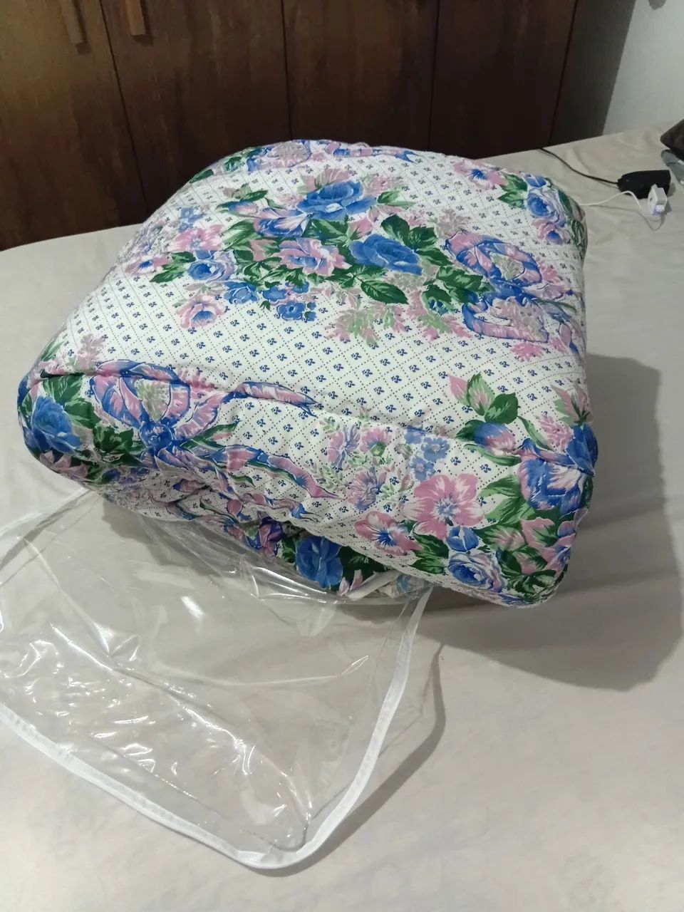 Desapego de móveis e objetos pra casa