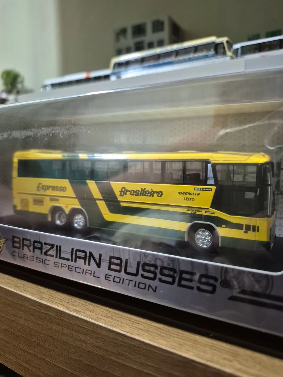 MINIATURA DE ÔNIBUS DIPLOMATA 380 EXPRESSO BRASILEIRO  - Foto 5