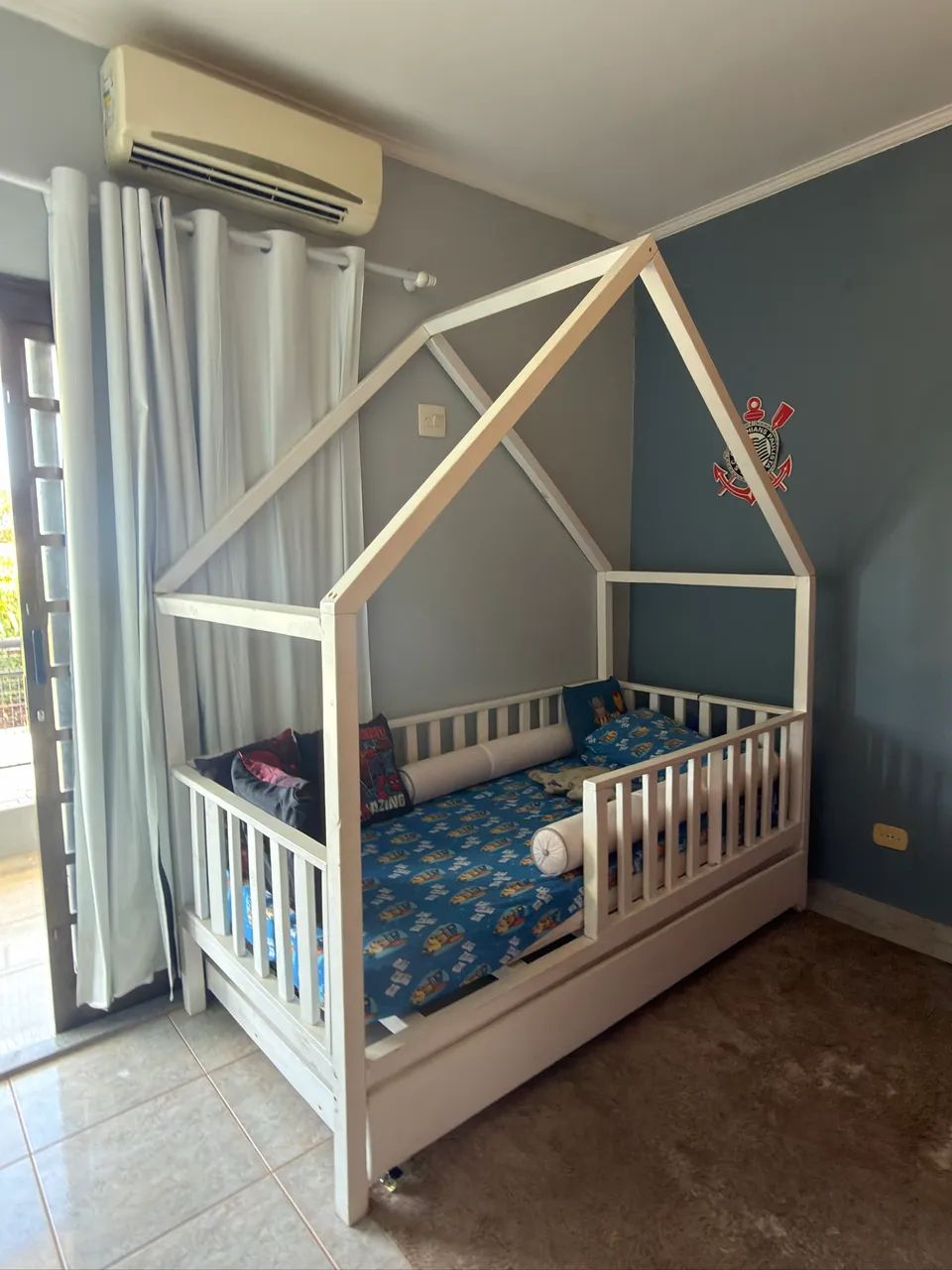Cama Infantil Montessoriano Com Grade e cama auxiliar 