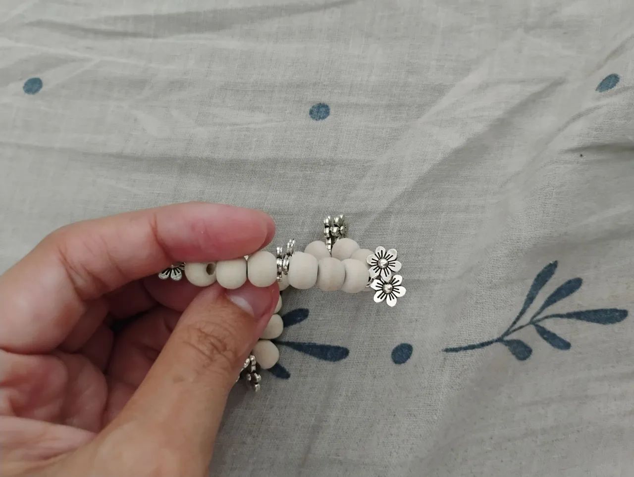 Pulseira de madeira e metal 