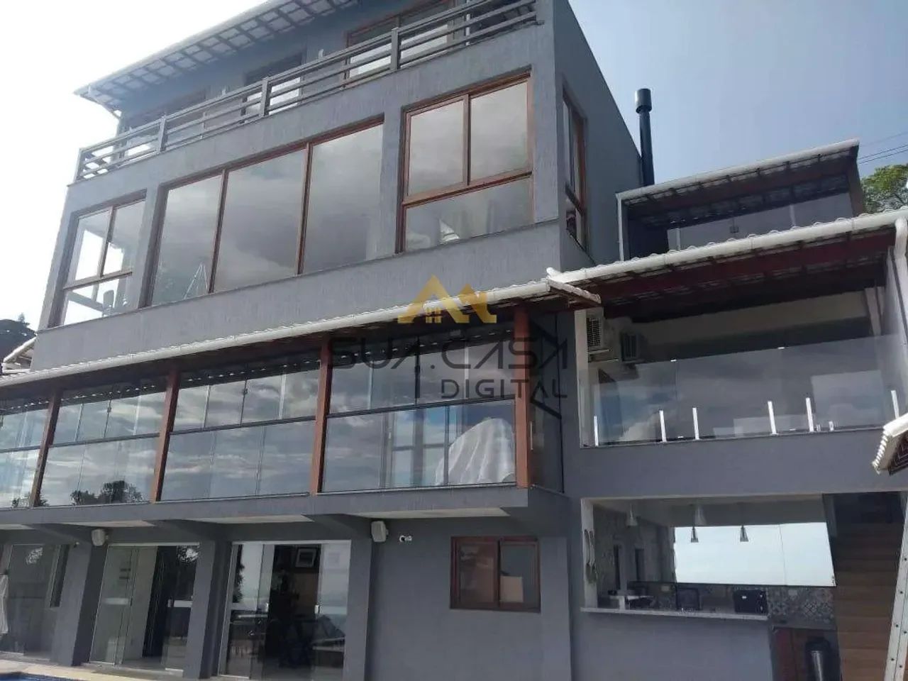 Itaipava | Casa 4 quartos, sendo 3 suites REF: BACS5037