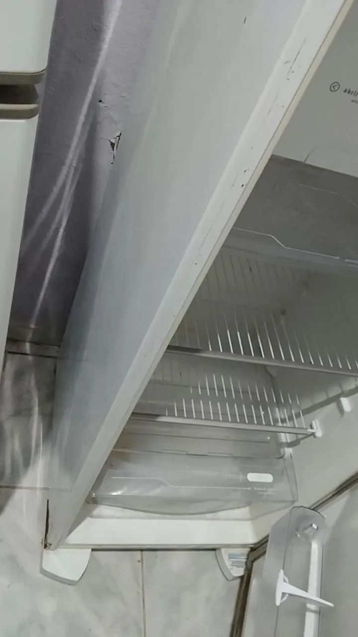 Vendo geladeira 