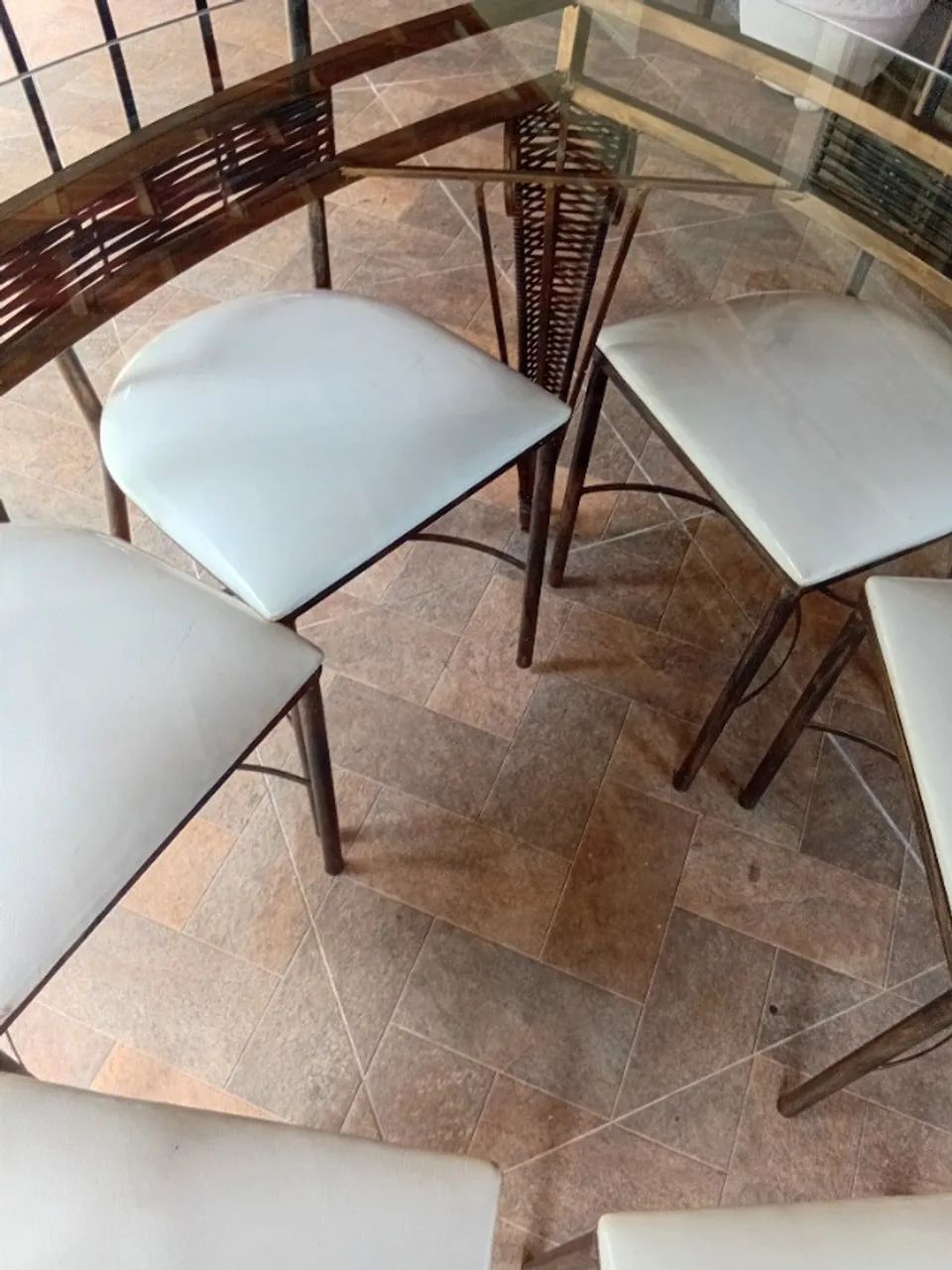Mesa ferro e vidro c 6 cadeiras  - Foto 4