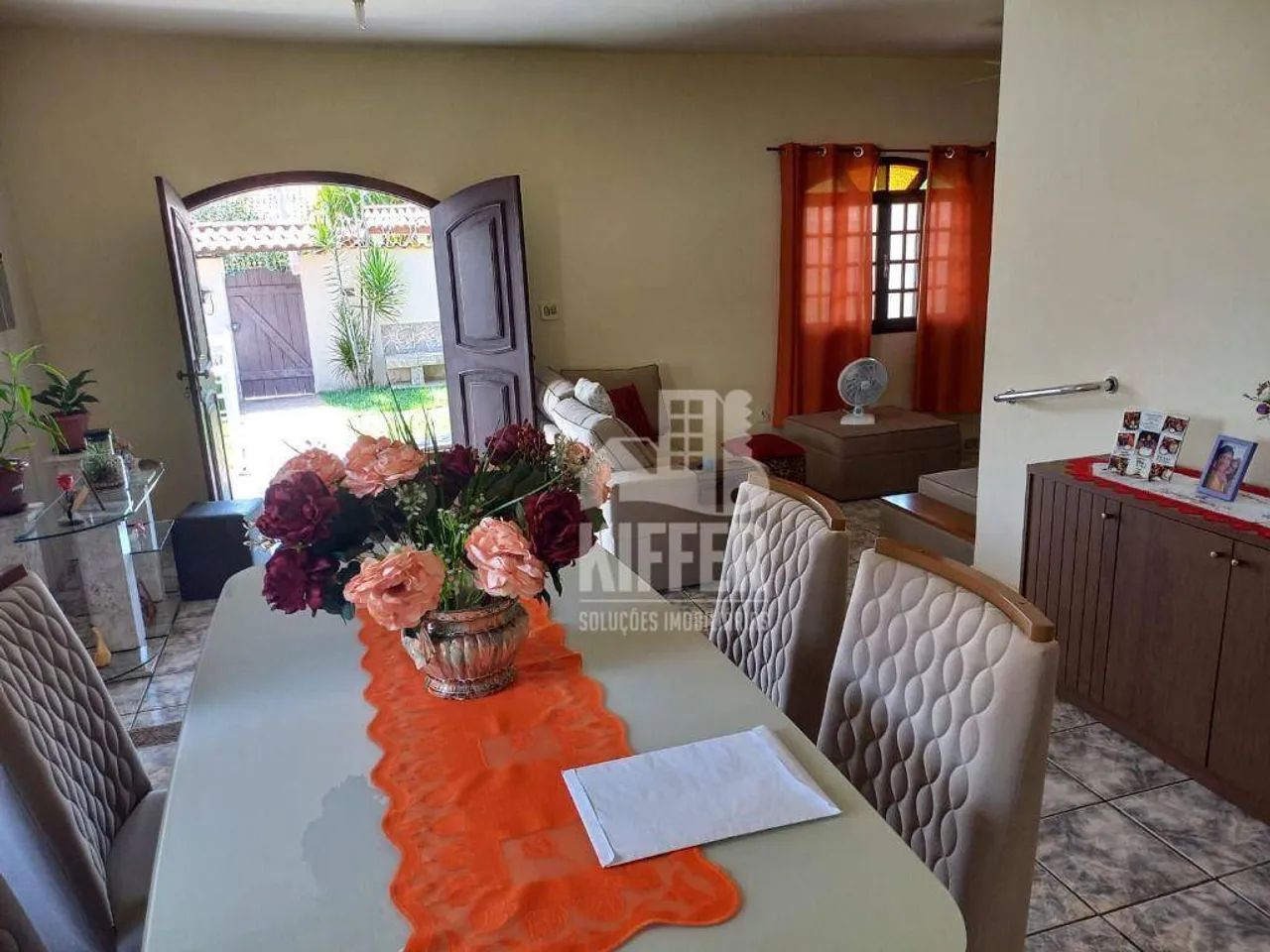Casa com Varanda, 2 salas, 3quartos sendo 1 suíte Piscina e Churrasqueira - Foto 5