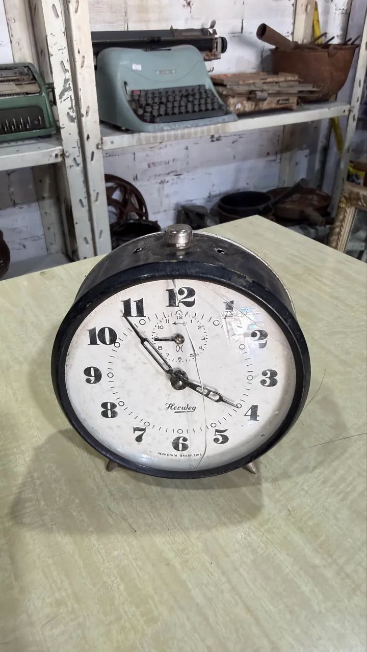 Relógio antigo despertador decoração 