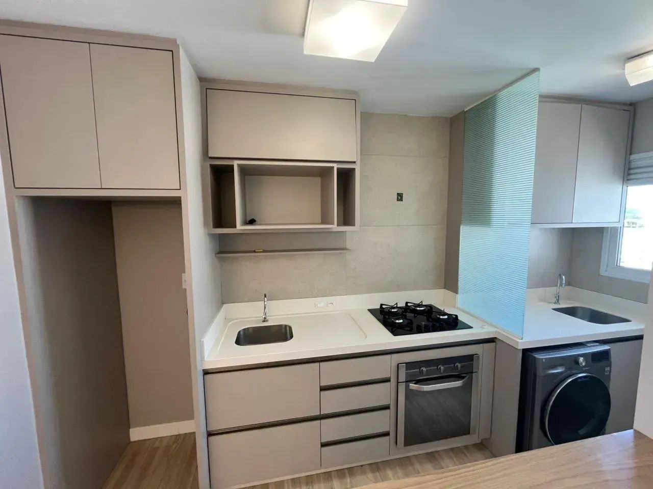 lindo apto mobiliado ulitmo andar