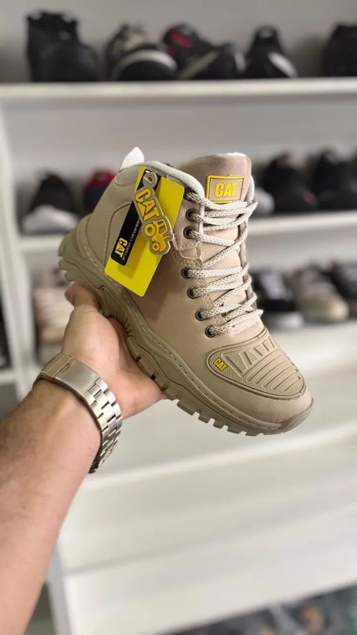 BOTA CATERPILLAR DESERT MASCULINA