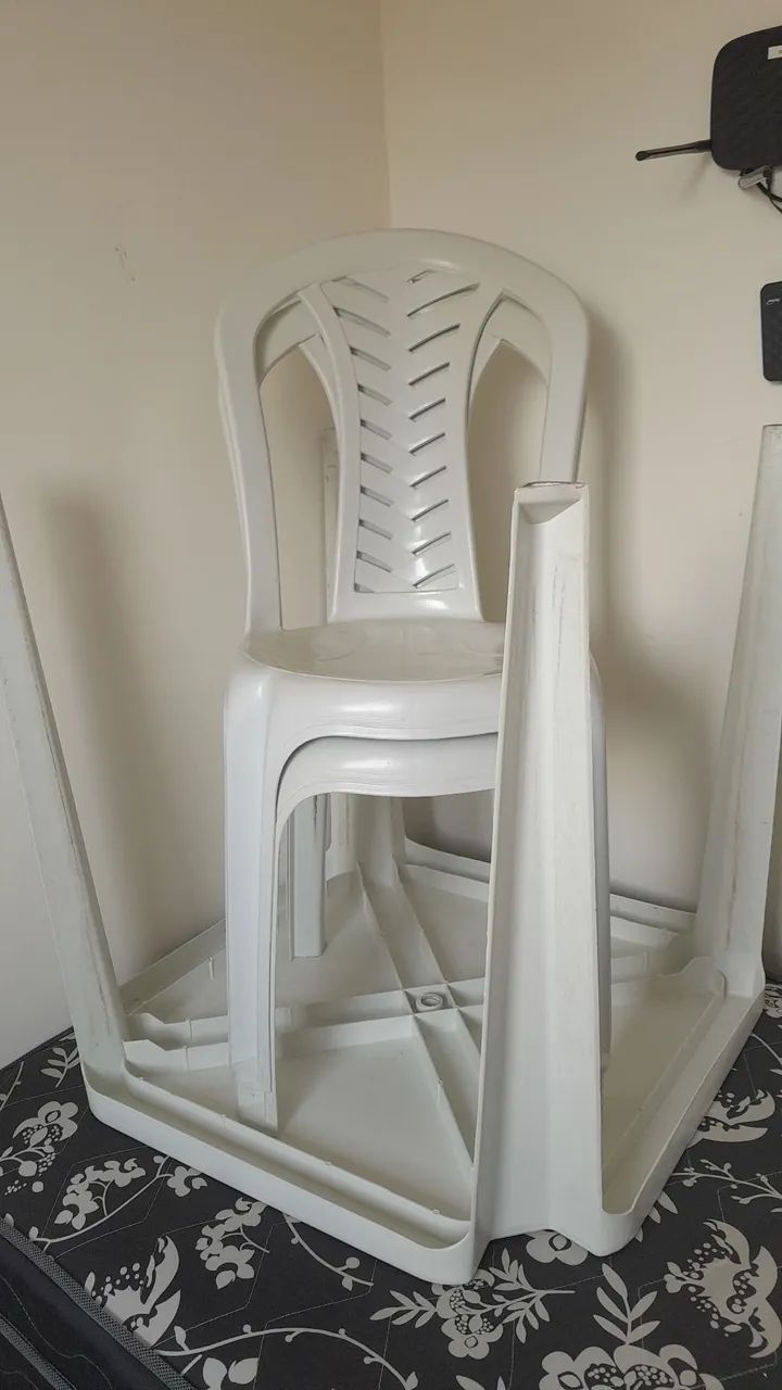 Mesa Itatiai com 2 cadeias 