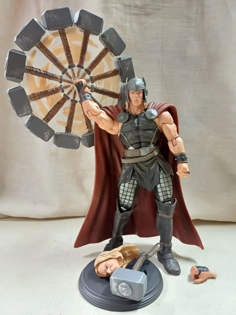 Marvel Select Might Thor