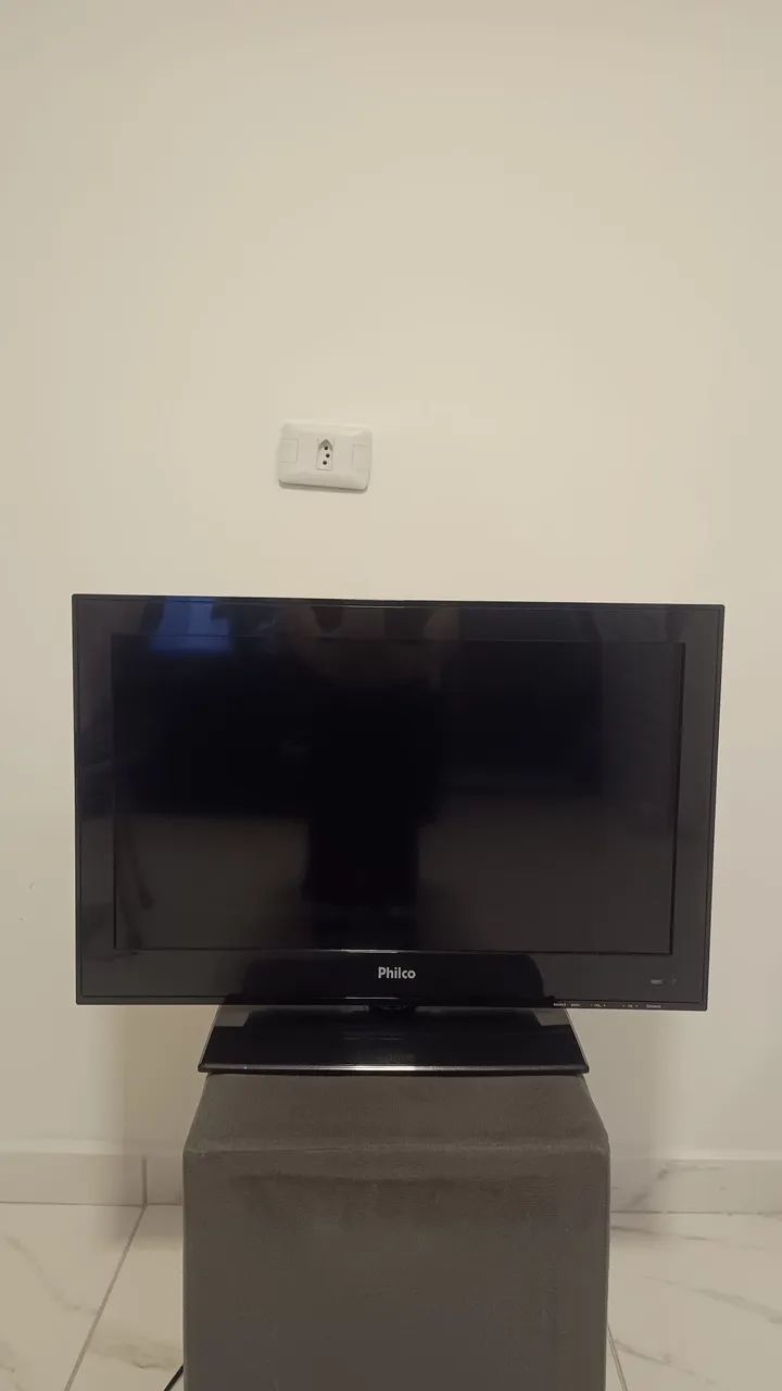 TV Philco 24? LED HD - Ótimo estado! 