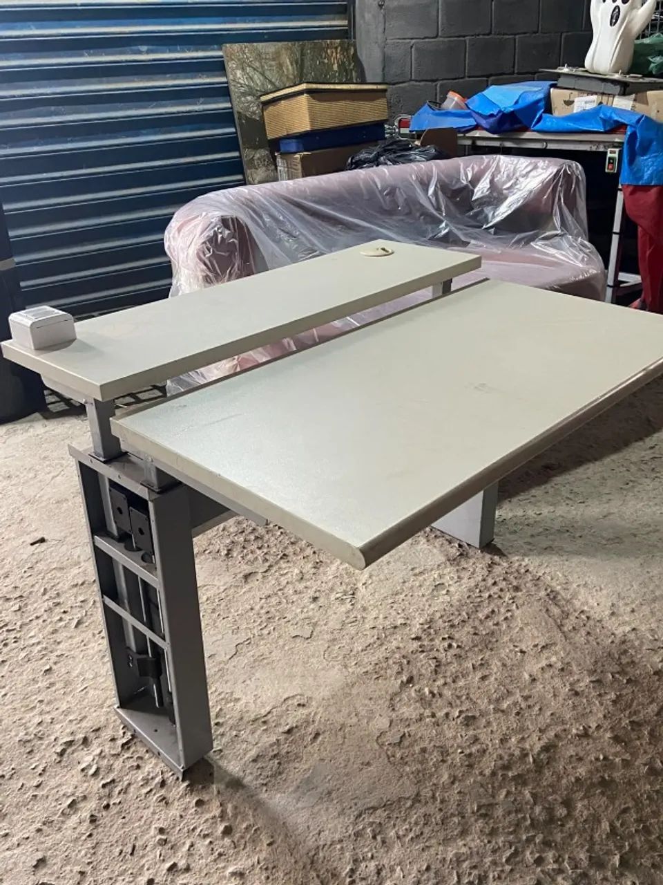 Mesa Dupla Com Regulagem De Altura Tela - Foto 2