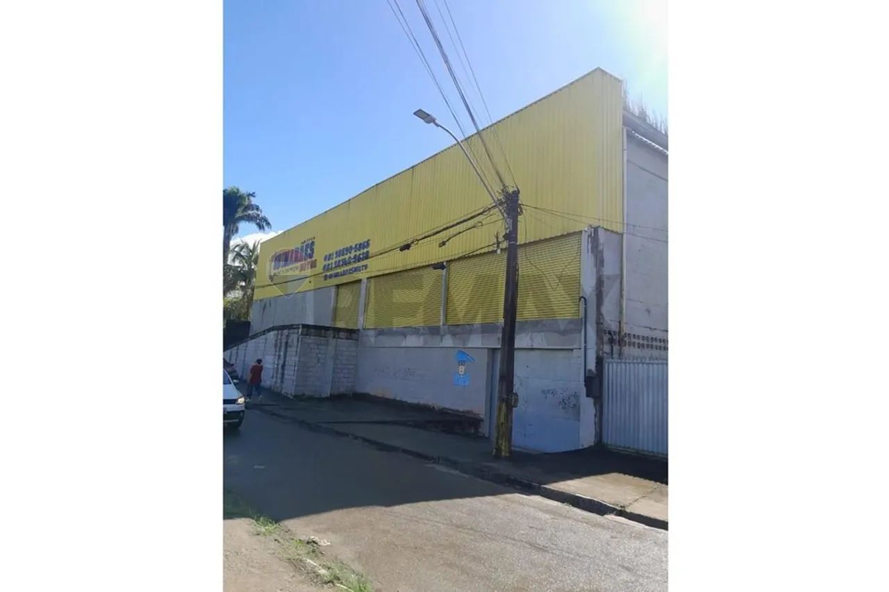 Galpão Comercial: Locação Imperdível em PE!