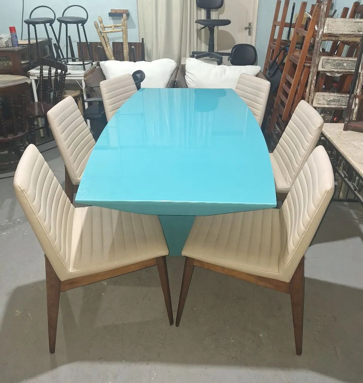 Mesa com 6 cadeiras em ótimo estado.  - Foto 3