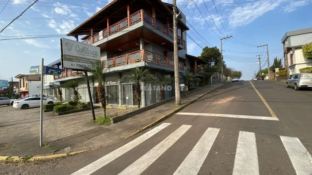 LOJA / SALA, 179M² ÁREA PRIVATIVA À LOCAÇÃO EM SETE DE SETEMBRO