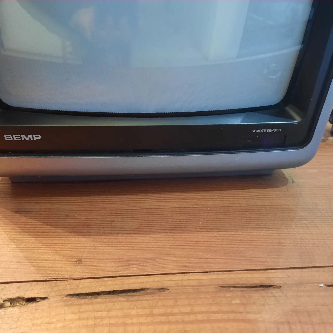 Televisor Semp Toshiba cinza  - Foto 2