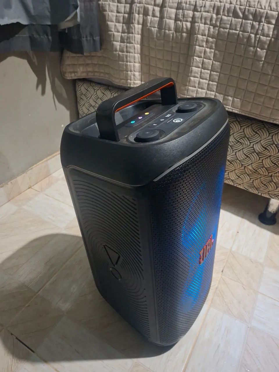 Jbl partybox caixa de som