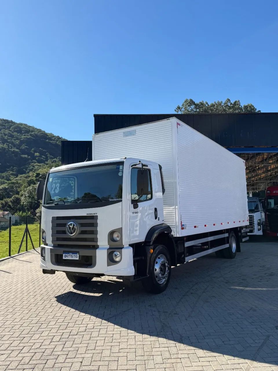 Vw 17-190 Robust - Plataforma elevatória HBZ - Apenas 93mil KM