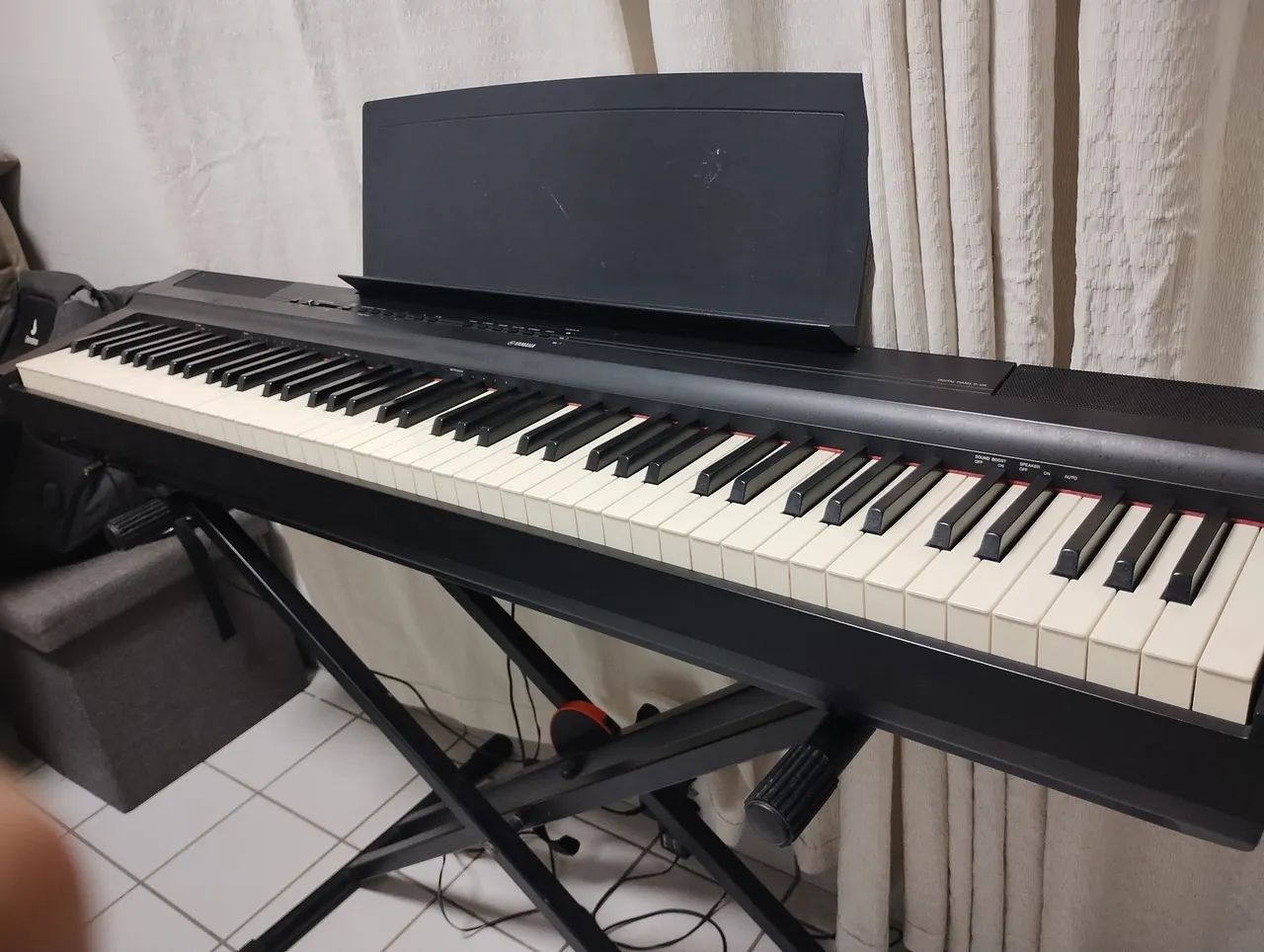 Piano Yamaha P125B