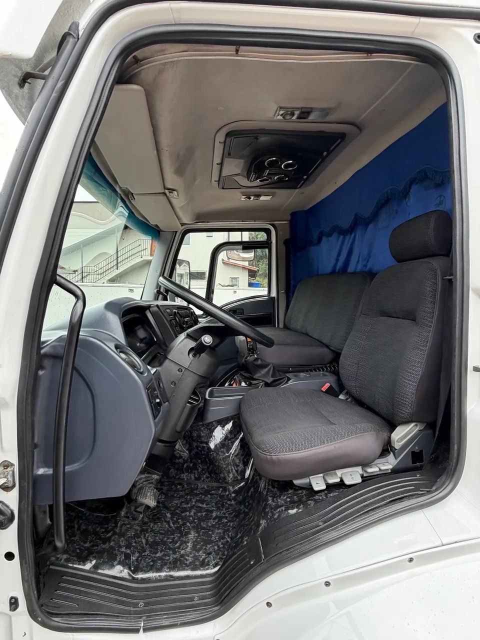 Ford cargo 2428 extremamente impecável (motor zero) - Foto 2