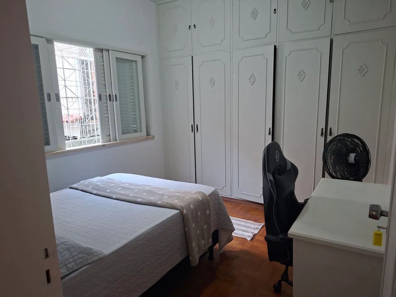 Alugo Quarto/ Suíte Mobiliados - Foto 4