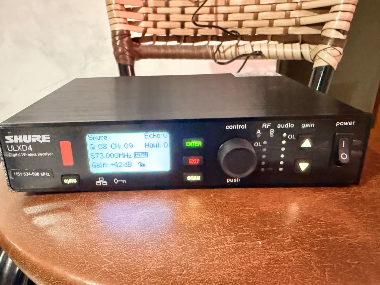 Microfone sem fio shure modelo ULXD4 SM58a - Foto 4