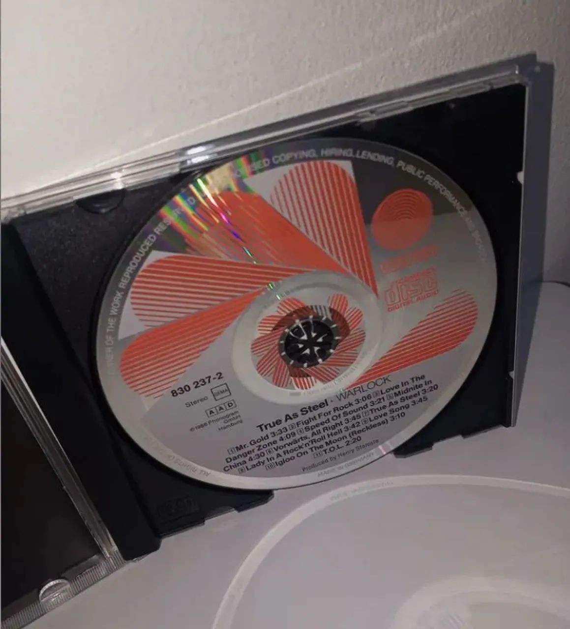 Cd Warlock - True as Steel - importado - Usado em excelente estado  - Foto 3