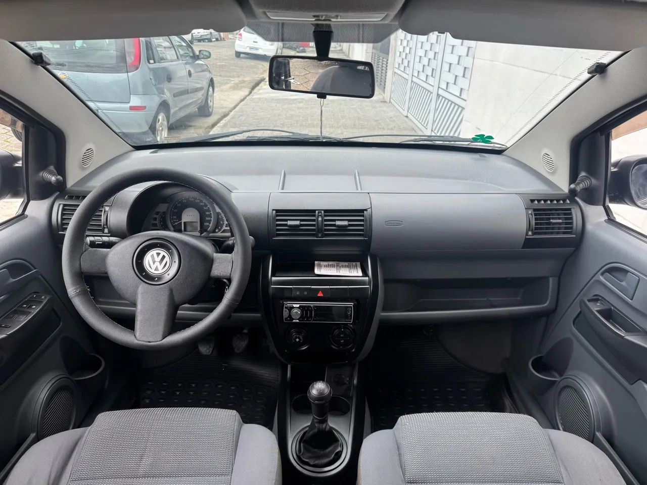 Volkswagen Fox Plus 1.6Mi/ 1.6Mi Total Flex 8V 4p, foto 11 de 15