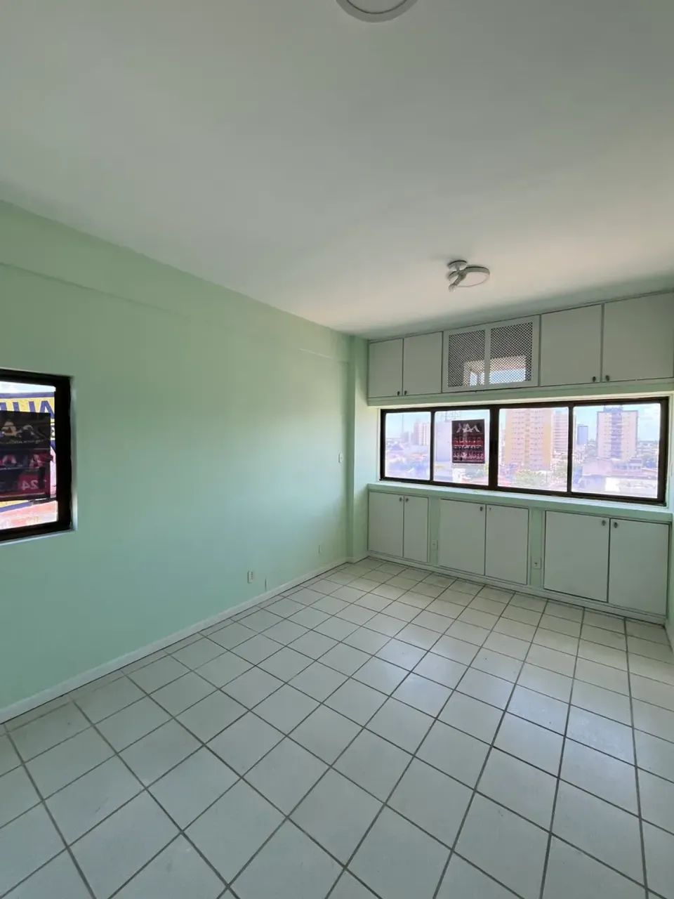 Sala para alugar no Edifício Clinical Center, bairro Centro. - Foto 2