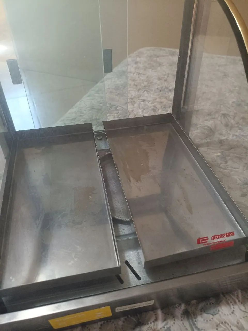 Vendo estufa para salgado nova