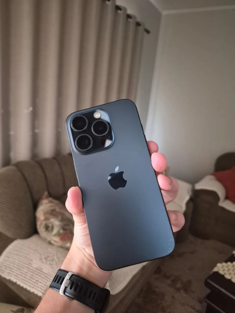 iPhone 15 Pro - Foto 2