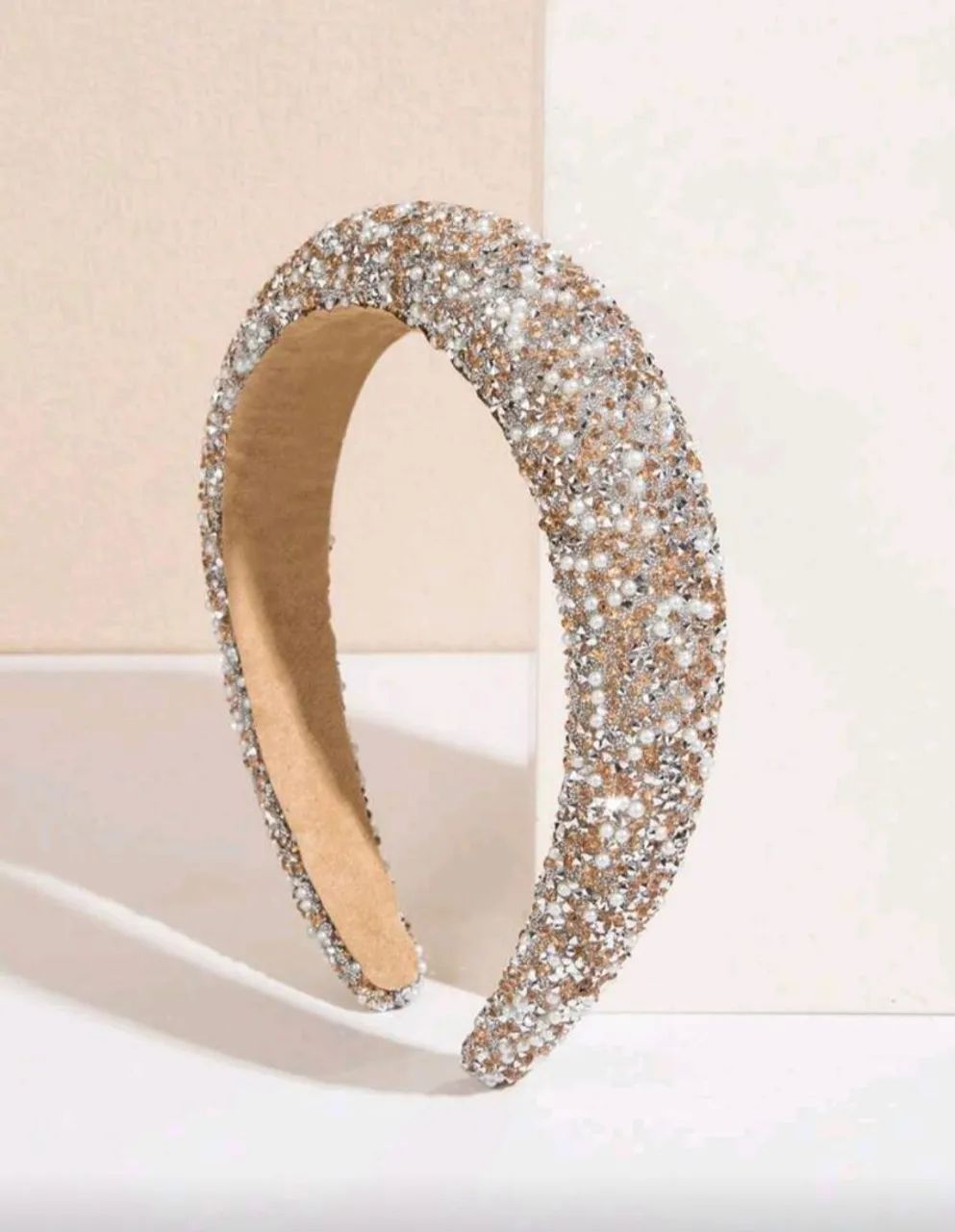 Tiara Feminina Luxo com Strass e Pérolas 55 Reais - Foto 2