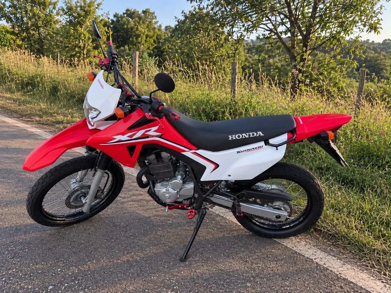 Tornado 250  - Foto 4