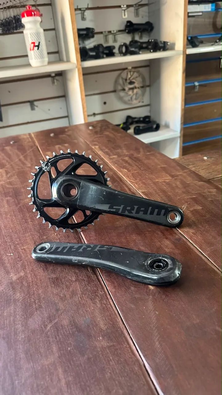 PE DE VELA CARBONO