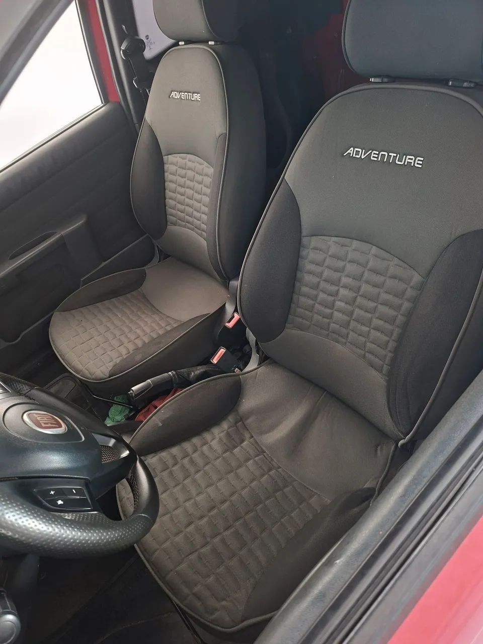 Fiat Strada Adventure1.8/ 1.8 Locker Flex CD 2019 - Foto 4