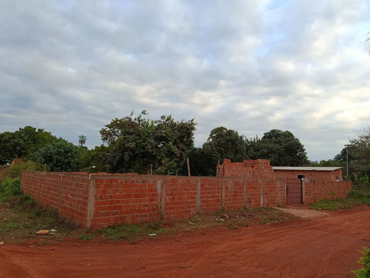 Terreno escriturado com edicula e piscina  - Foto 3