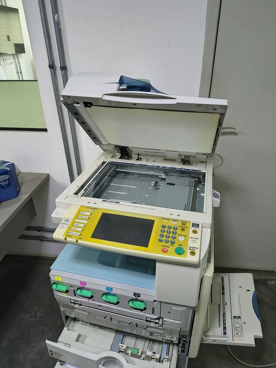 Copiadora Ricoh MP C2051 - Foto 4