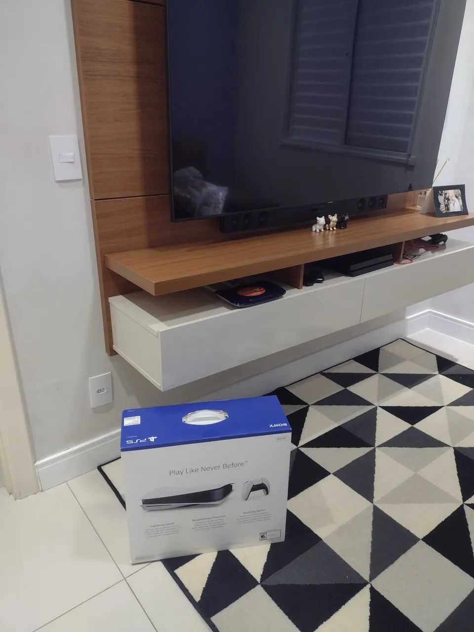 Ps5 mídia física com caixa NÃO TROCO
