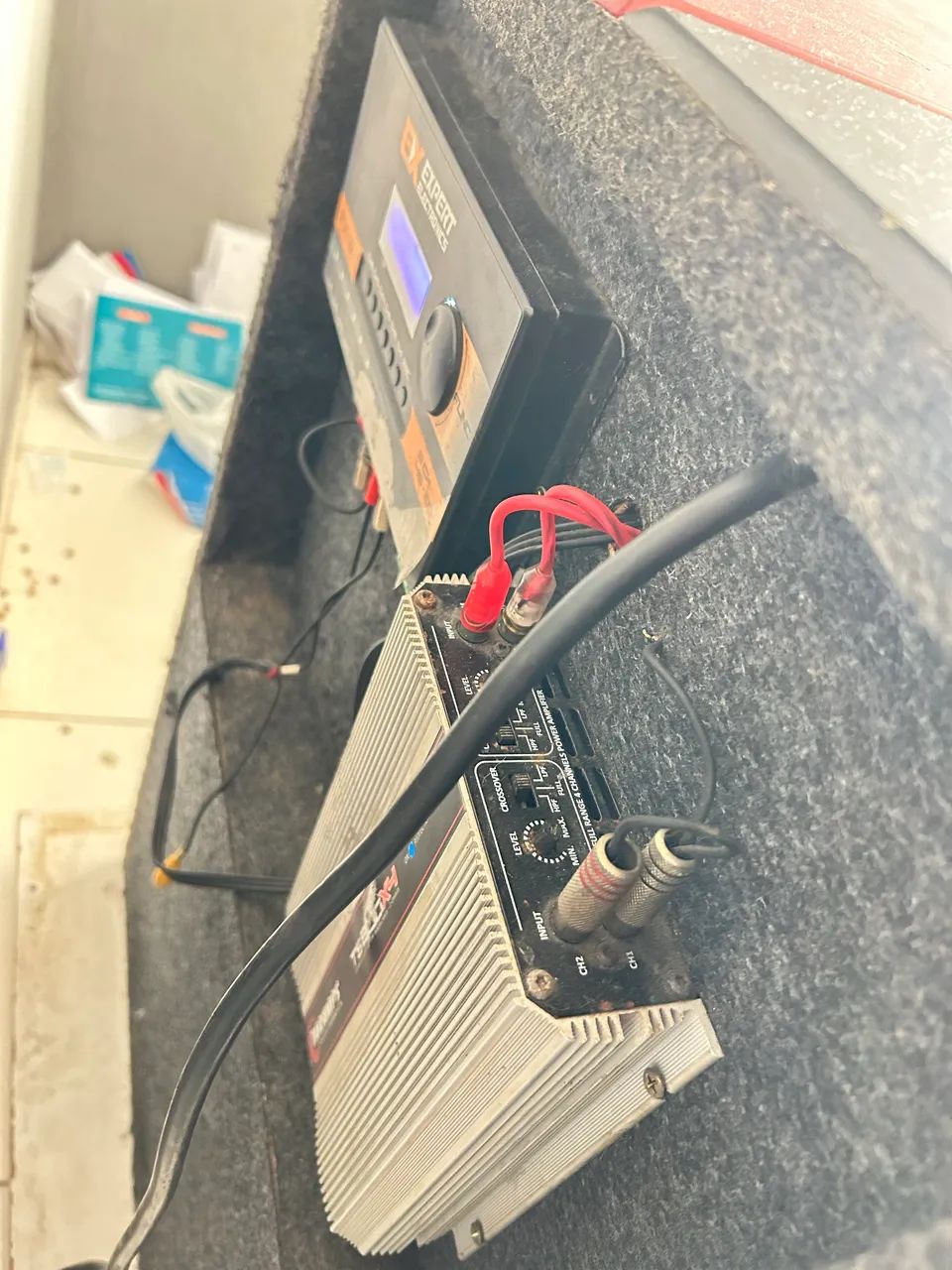 Bob tocando forte  - Foto 2