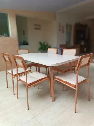 Mesa de 6 cadeiras 