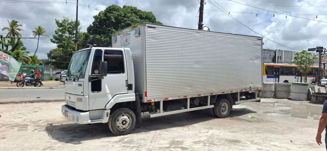 Ford Cargo 2012/2013 Baú 6,20m - Foto 3