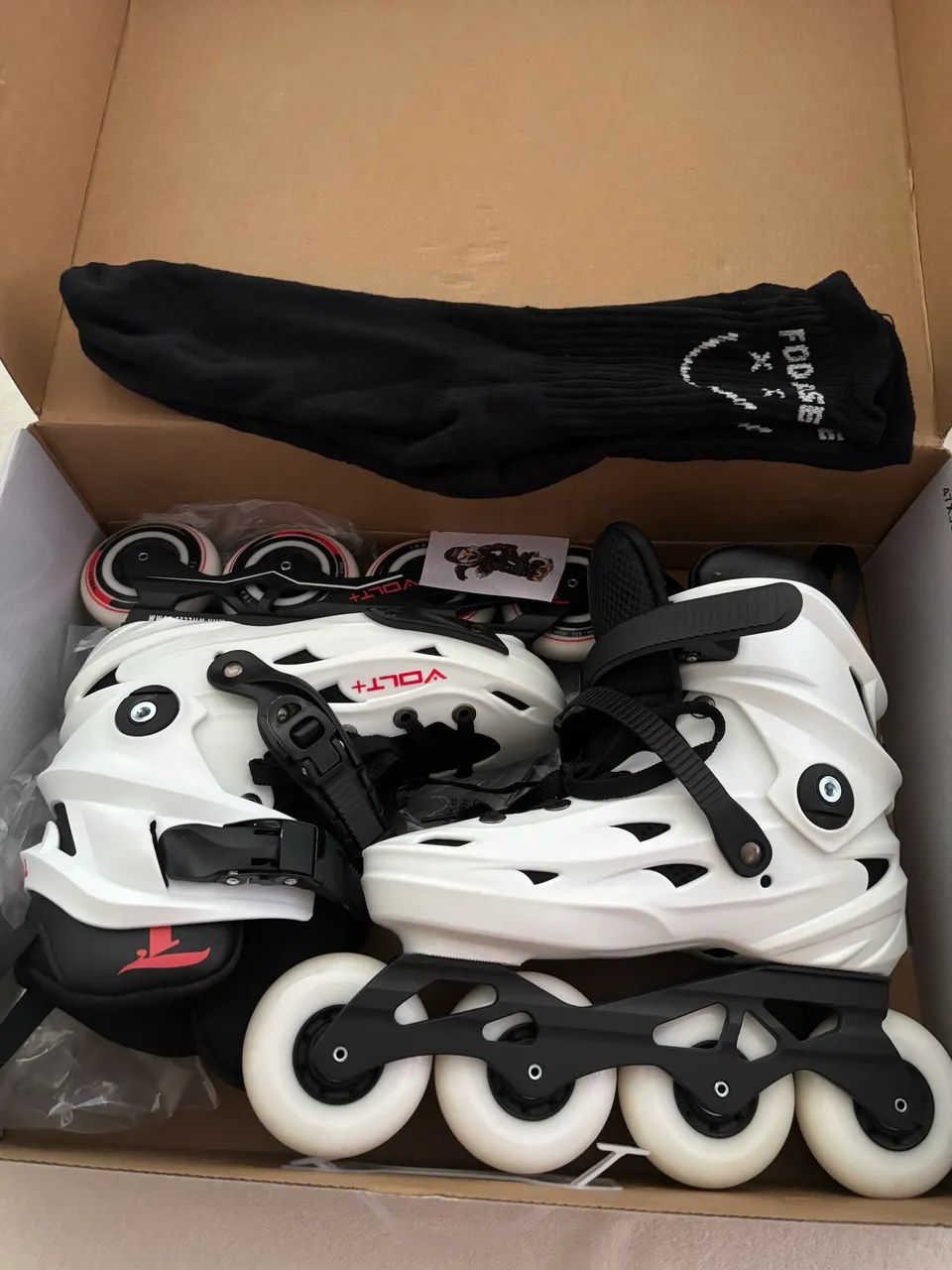 Patins novo e proteções  - Foto 3