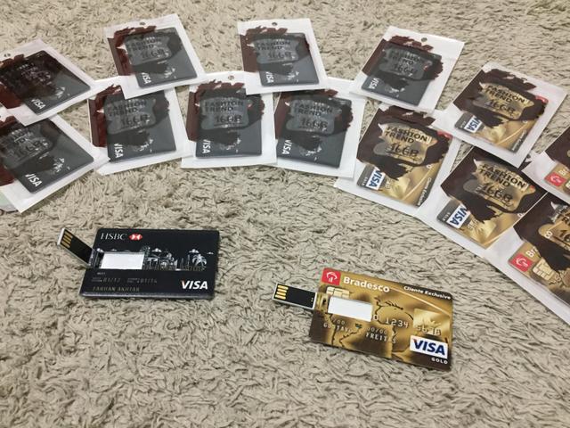 Pendrive 16 gb personalizado modelo cartão de crédito novo - Foto 3