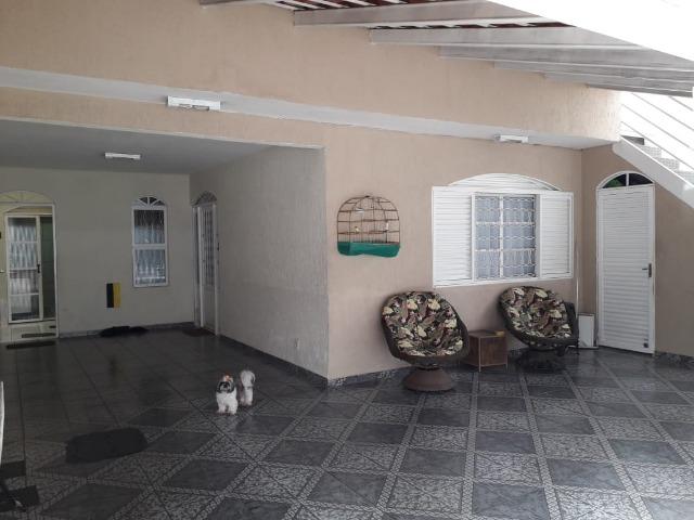 Excelente sobrado para permuta QN 07 - Foto 2