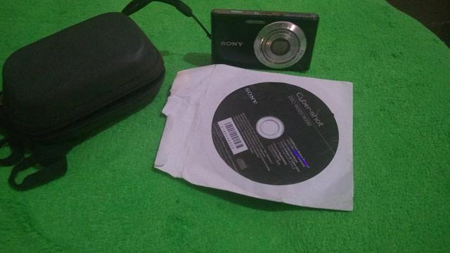 Câmera Sony 14.1 mega pixel